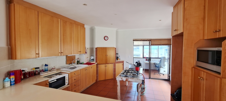 6 Bedroom Property for Sale in Greenways Golf Estate Western Cape